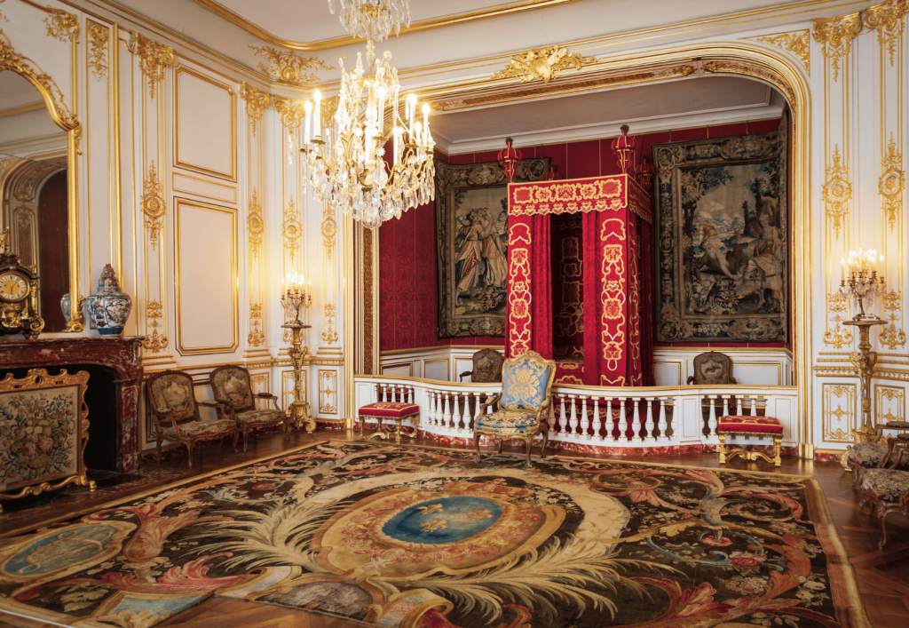 Vente du mobilier de château et objets anciens