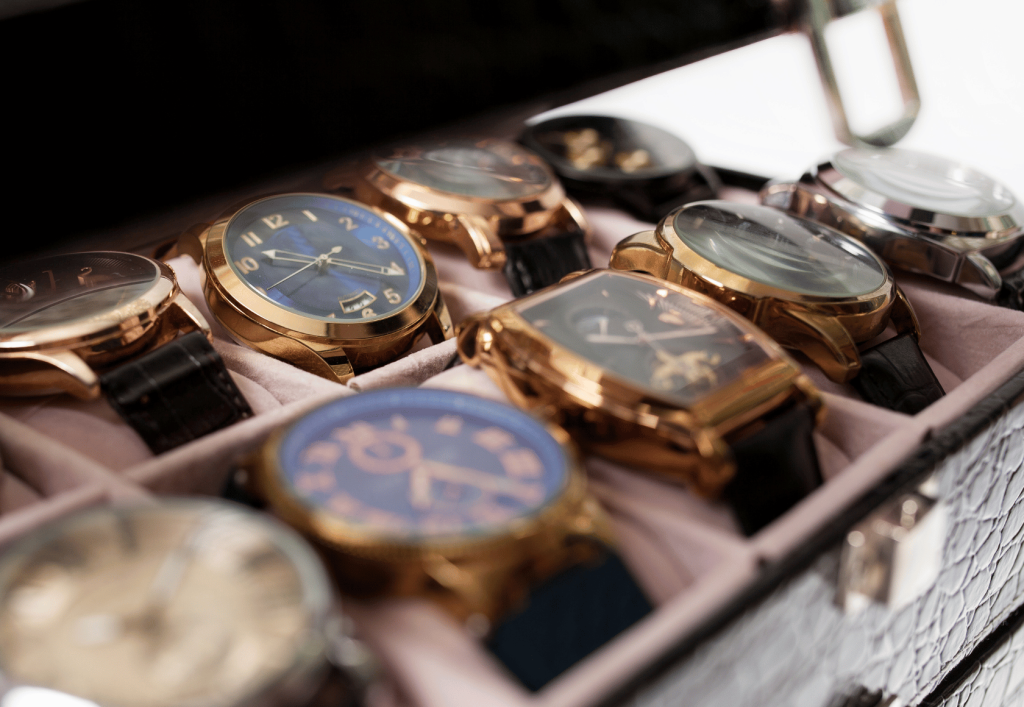 Faire estimer et vendre sa montre de collection avec Artemis Enchères